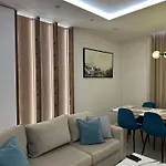 Glenis Vollga Δυρράχιο