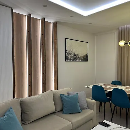 Glenis Vollga Durrës